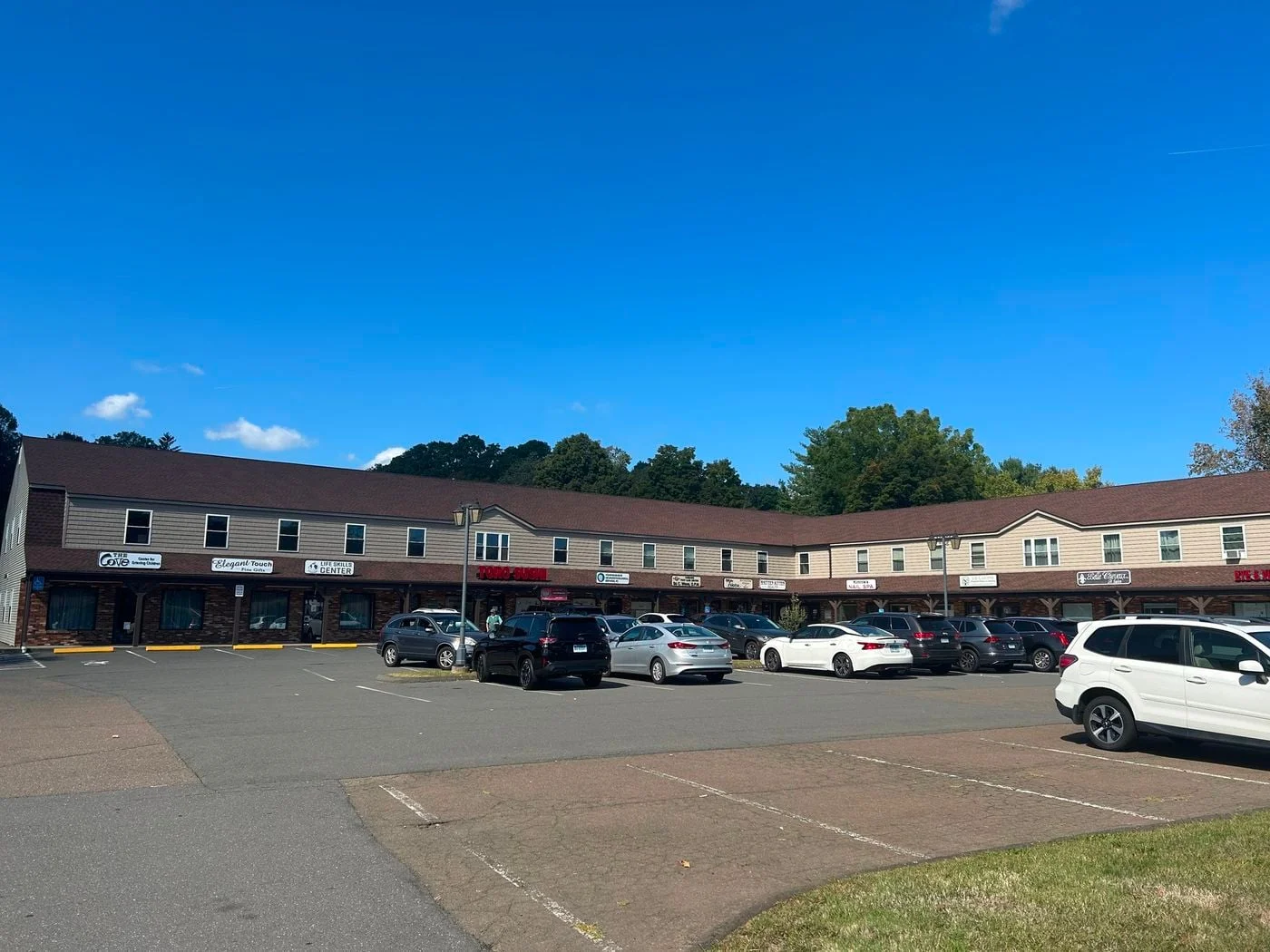 Photo 3 of 1085-1113 S Main Street, Cheshire, CT 06410