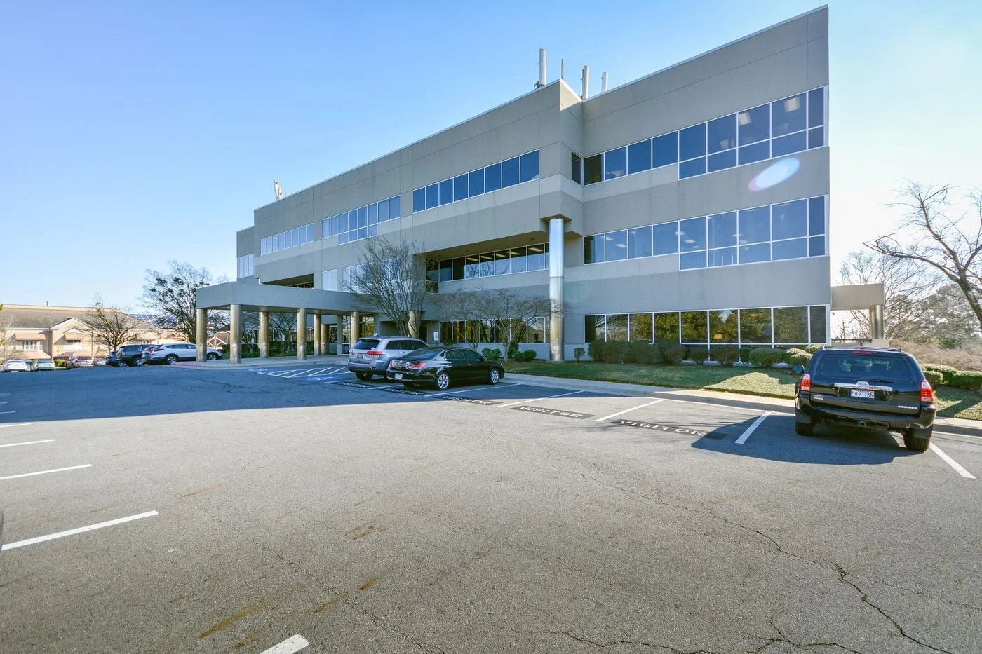 Photo 1 of 8315 Cantrell Rd., Little Rock, AR 72227