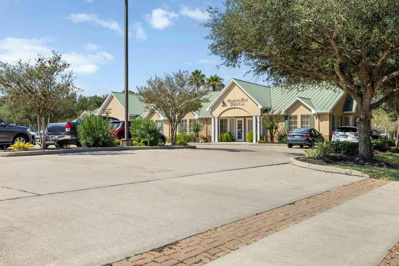 Photo-3 of 201 Enterprise Ave, League City, TX 77573