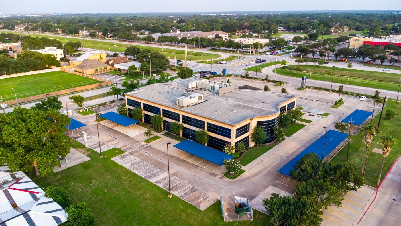 Photo-3 of 6243 Fairmont Pkwy, Pasadena, TX 77505