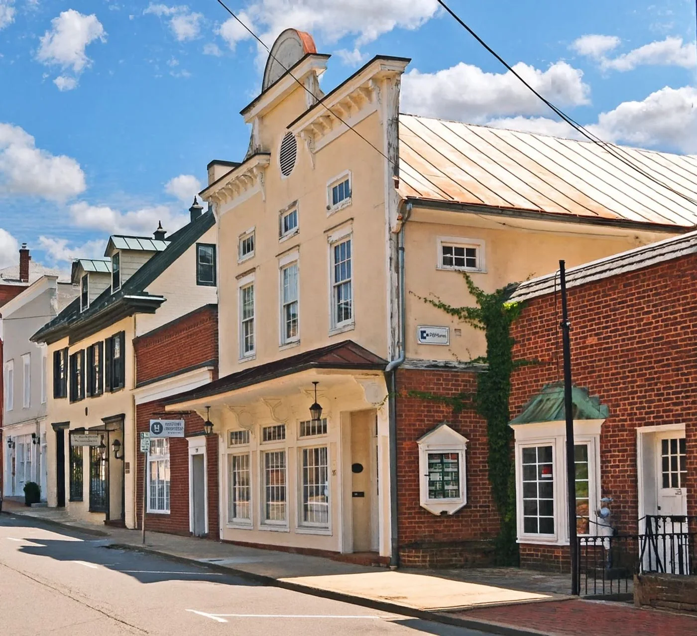 Photo 2 of 33 Culpeper St, Warrenton, VA 20186