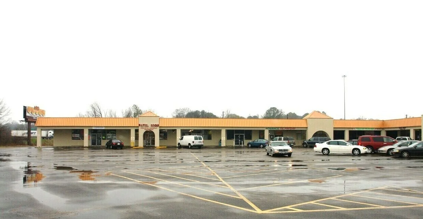 Photo 1 of 1999 Highway 80 West, Jackson, MS 39204