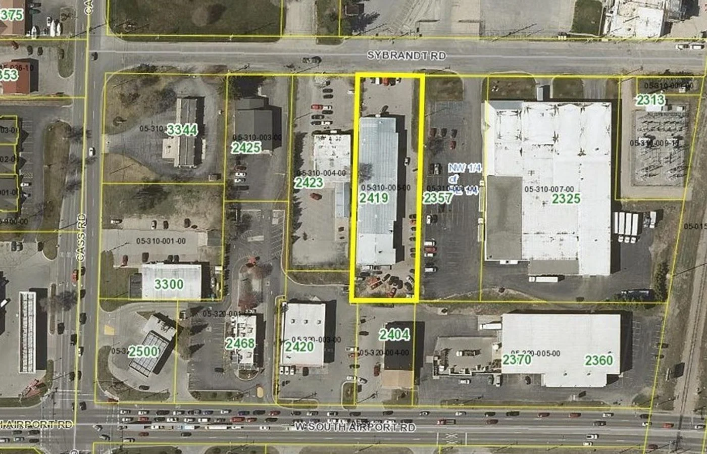 Photo 3 of 2419 Sybrandt Rd, Unit B, Traverse City, MI 49684