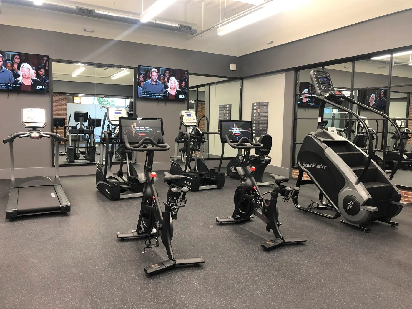 Photo 3 of 755 West Big Beaver Road Suite 2020, Troy, MI 48084