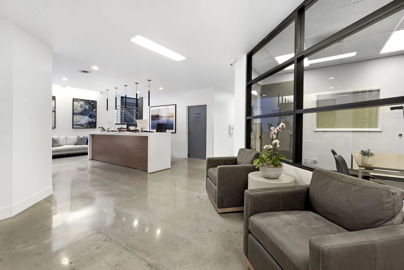 Photo 3 of 2102 Business Center Drive (AES) Airport Executive Suites, Irvine, CA 92612