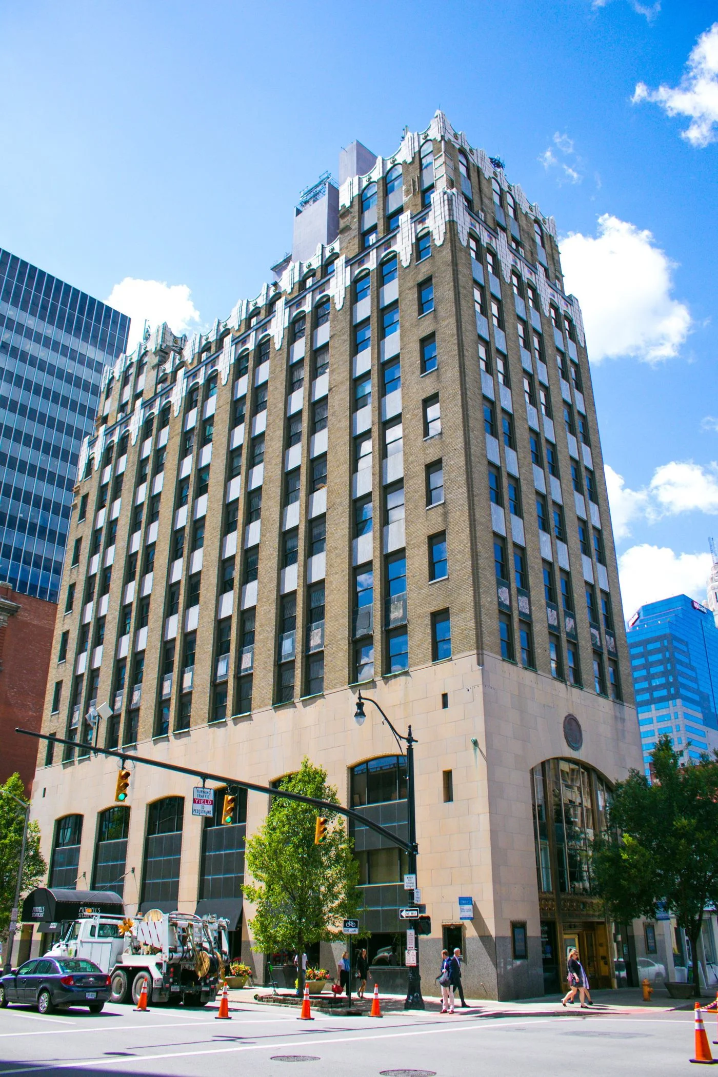 Photo-2 of 85 East Gay Street The Law & Finance Building, Columbus, OH 43215