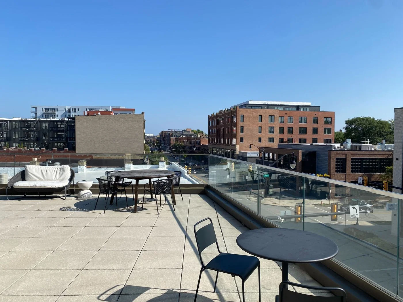 Photo 2 of 875 High Street The Sutton, Columbus, OH 43215