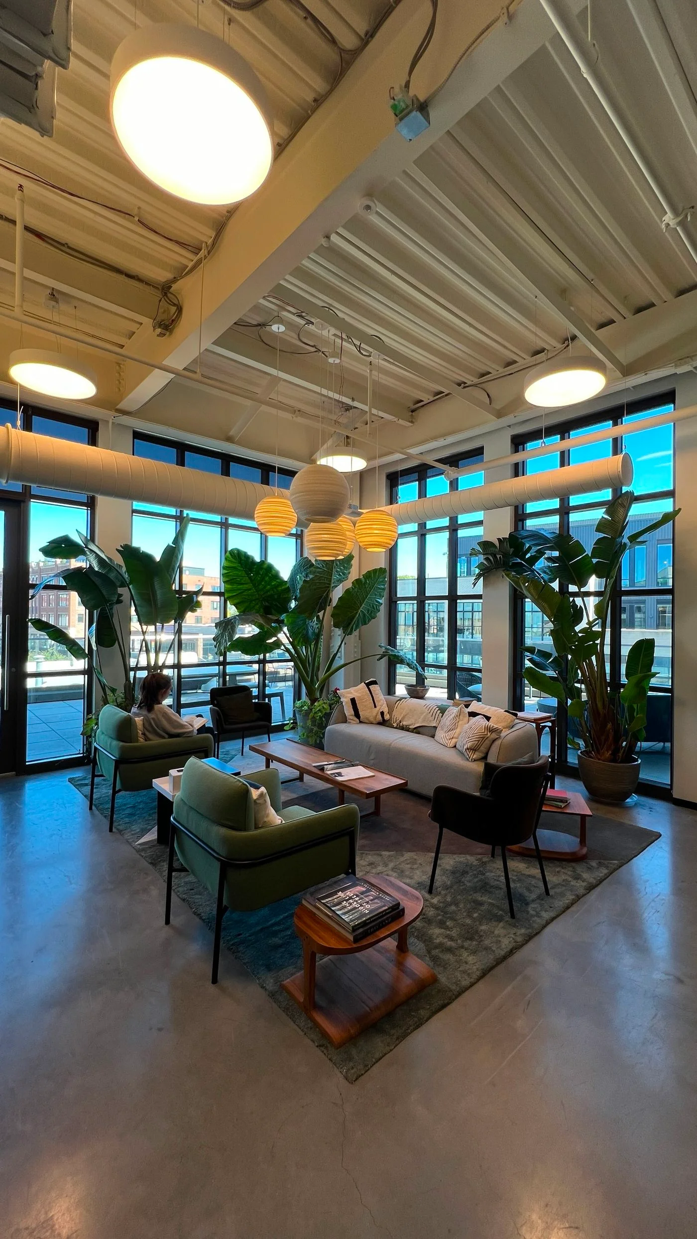 Photo 3 of 875 High Street The Sutton, Columbus, OH 43215