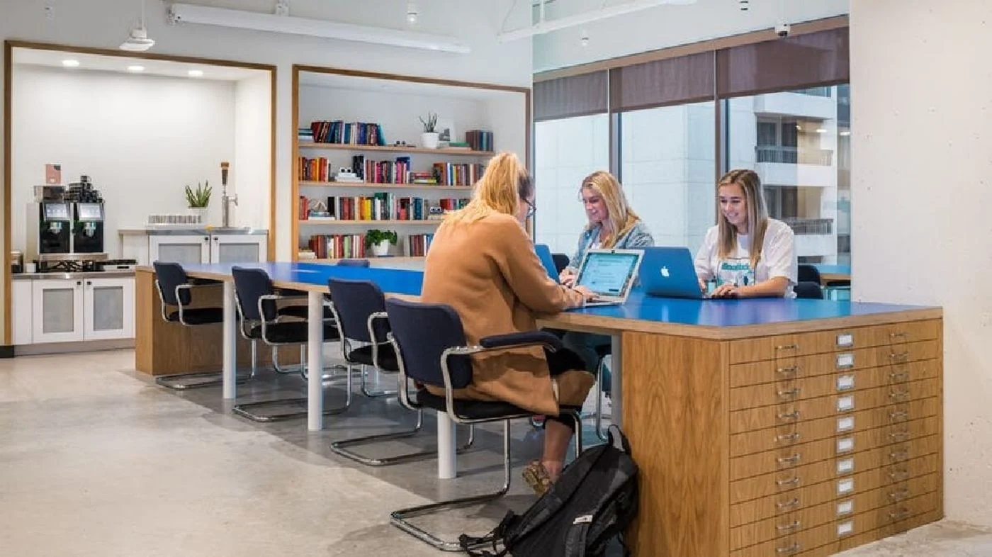 Photo 2 of 5960 Berkshire Lane Preston Center, Dallas, TX 75225