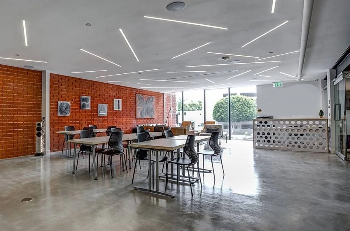 Photo 3 of 113 N San Vicente Boulevard Beverly Hills, Beverly Hills, CA 90211