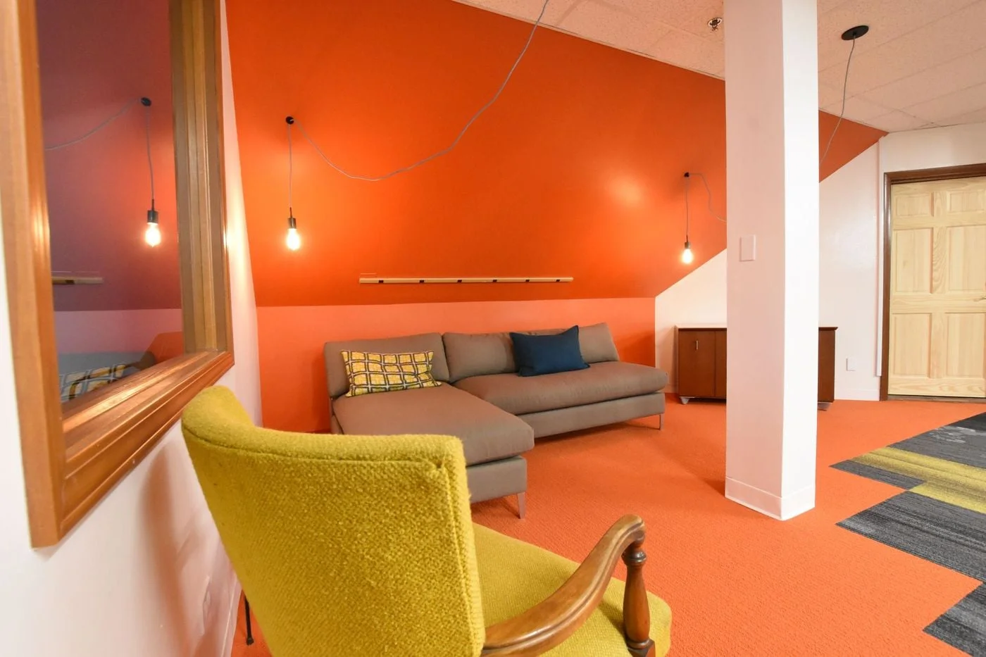 Photo 2 of 25 North River Lane, Geneva, IL 60134