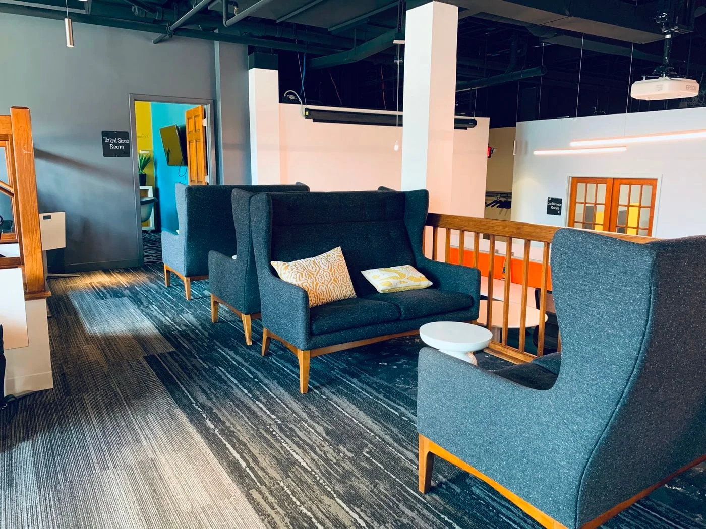 Photo 3 of 25 North River Lane, Geneva, IL 60134