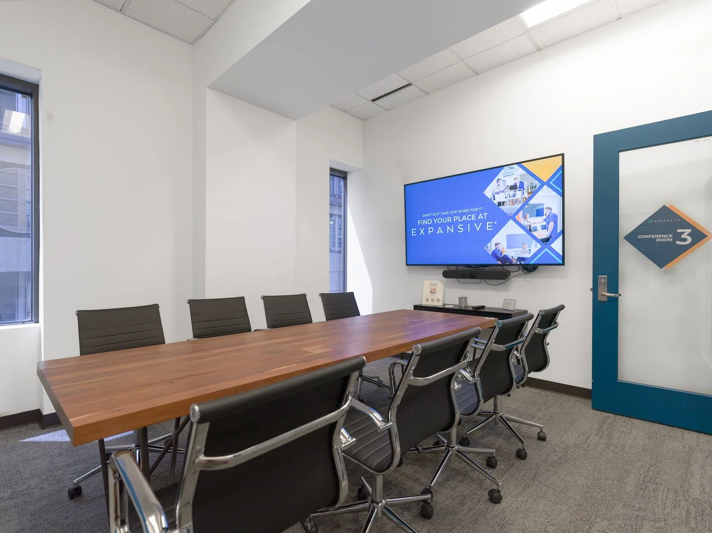 Photo 2 of 211 West Wacker Drive, Chicago, IL 60606