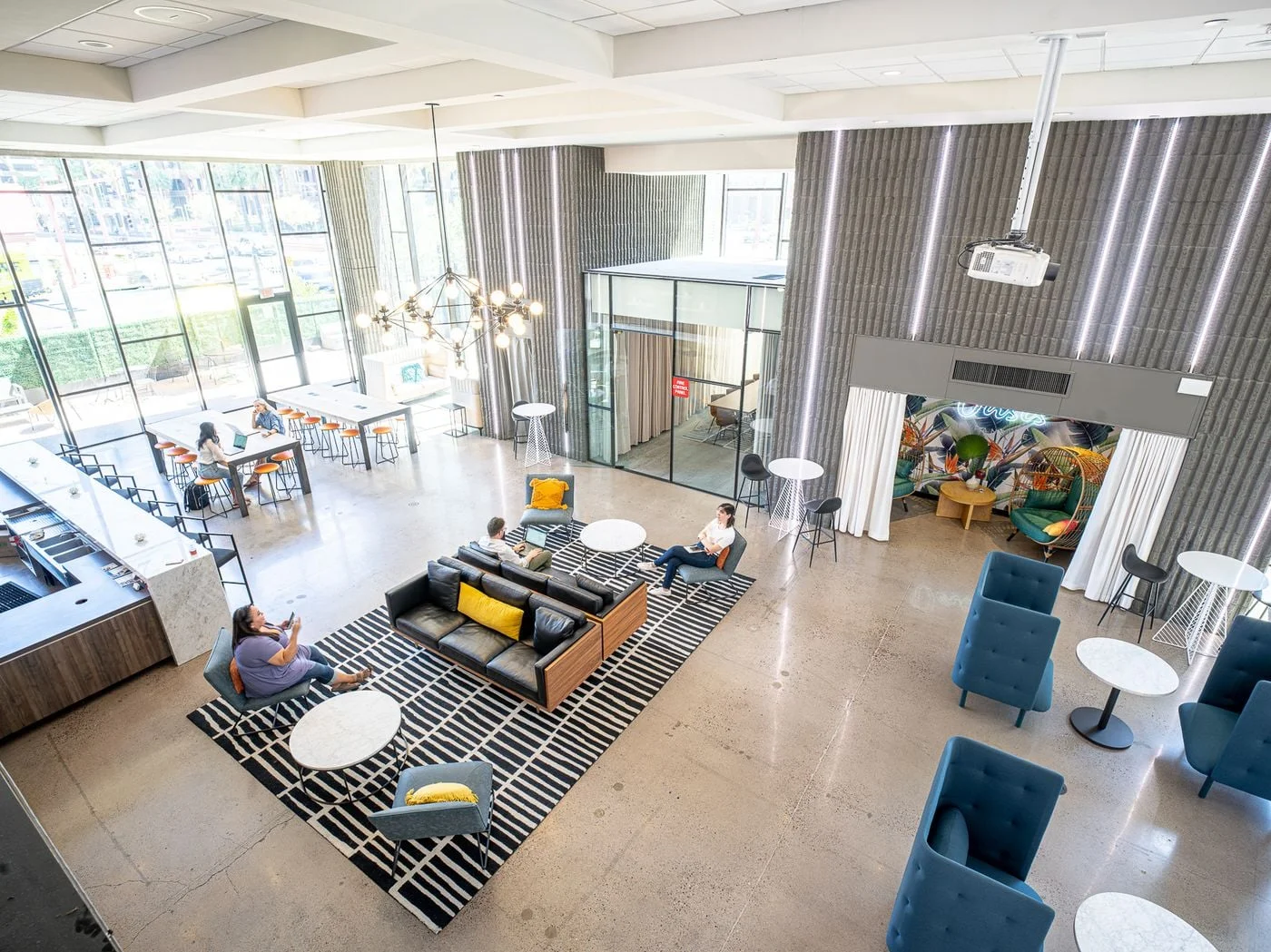 Photo 2 of 2828 North Central Avenue, Phoenix, AZ 85004