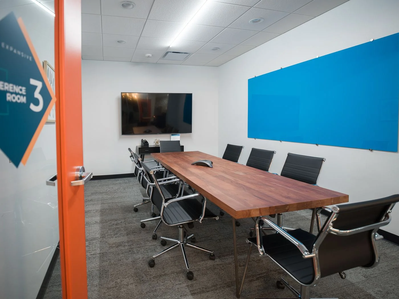 Photo 2 of 790 North Milwaukee Street, Milwaukee, WI 53202