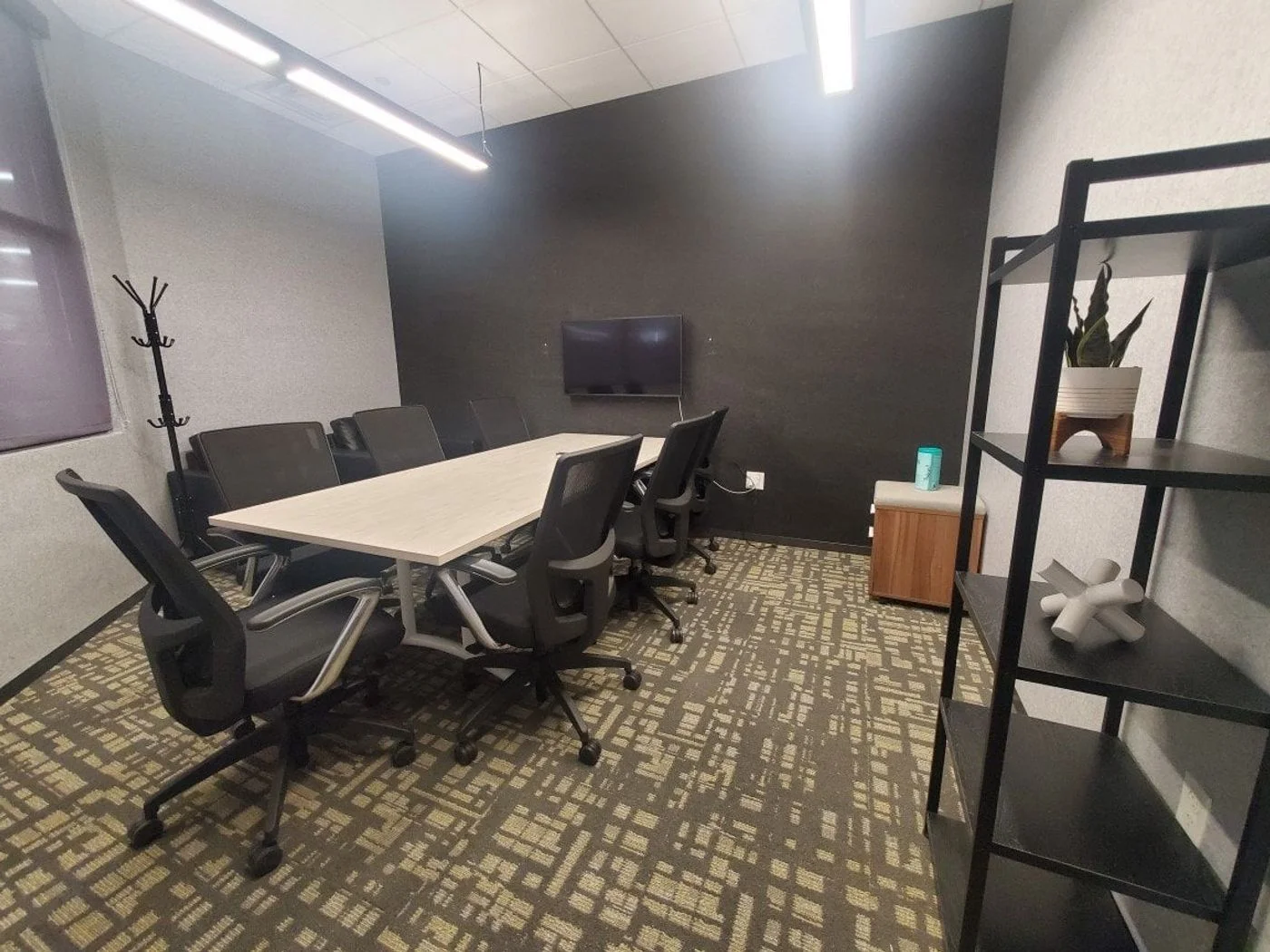 Photo 3 of 1660 Soldiers Field Road, Brighton, MA 02135