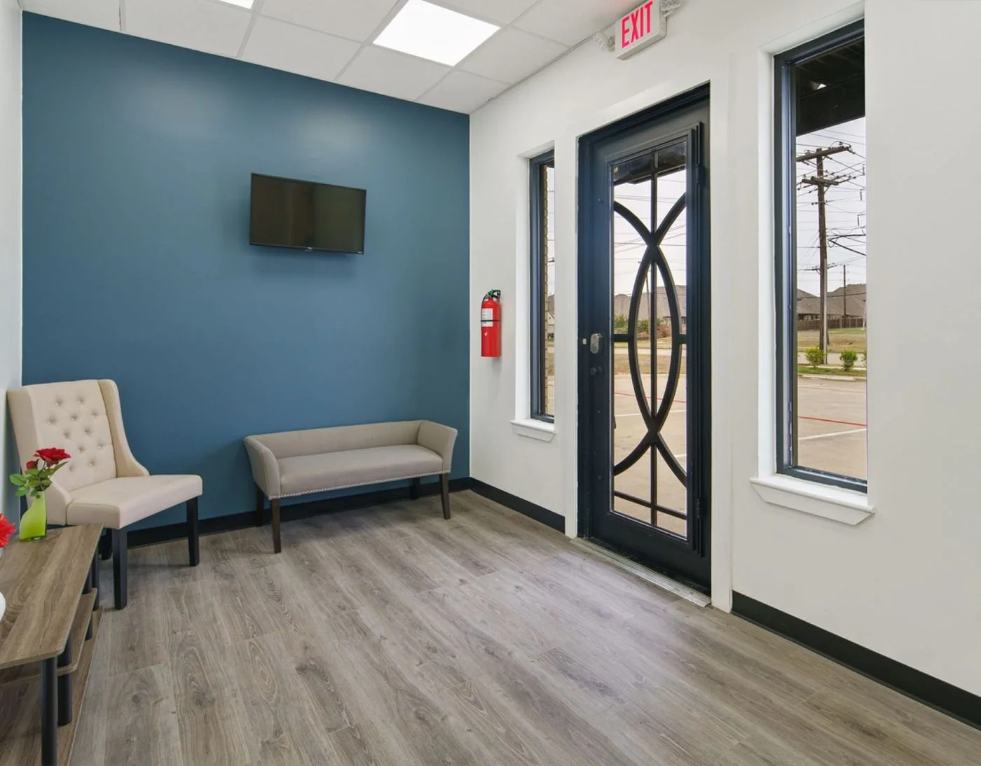 Photo 3 of 2414 Marsh Lane, Carrollton, TX 75006