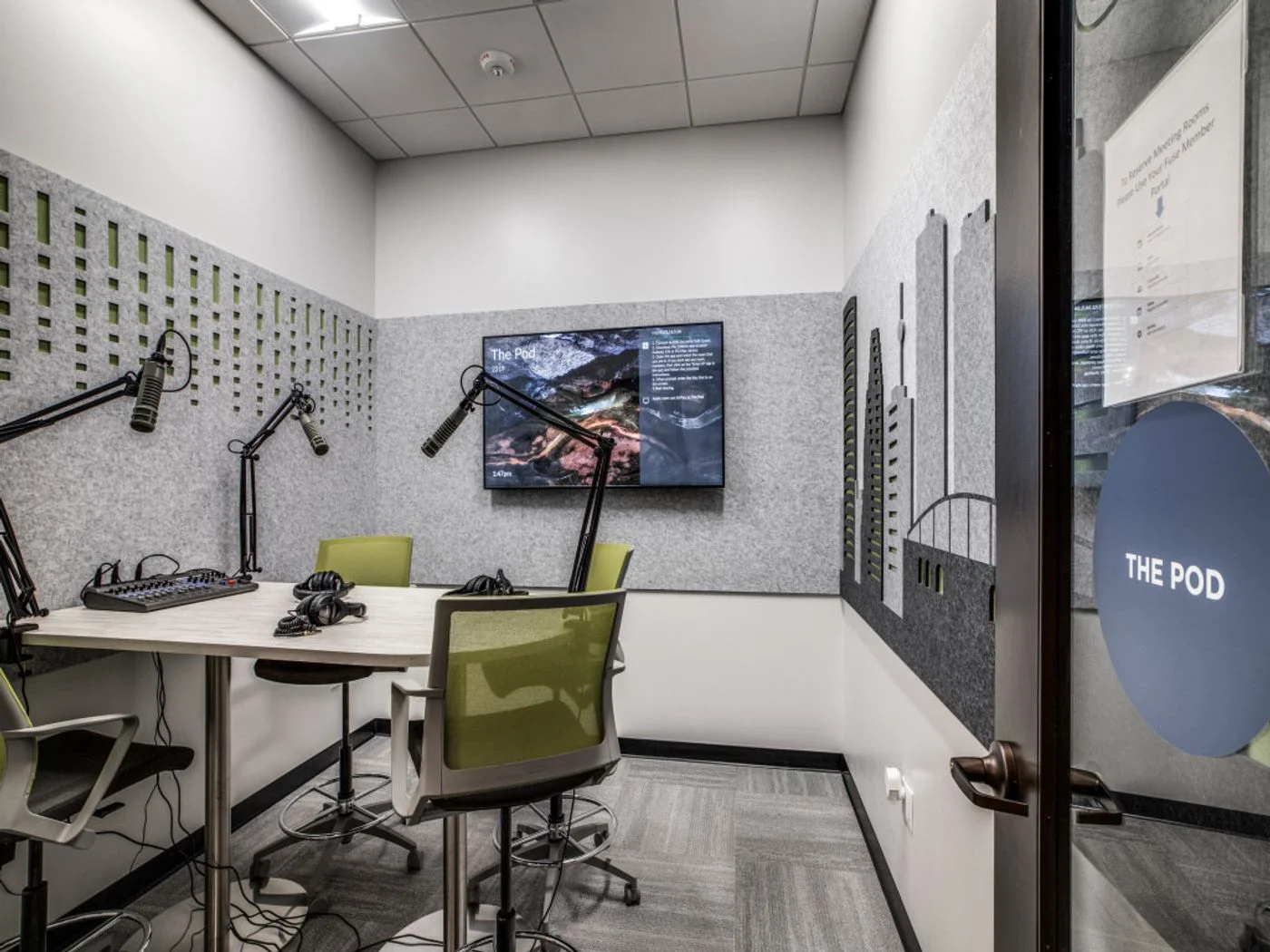 Photo 3 of 12848 Queensbury Lane Suite 208, Houston, TX 77024