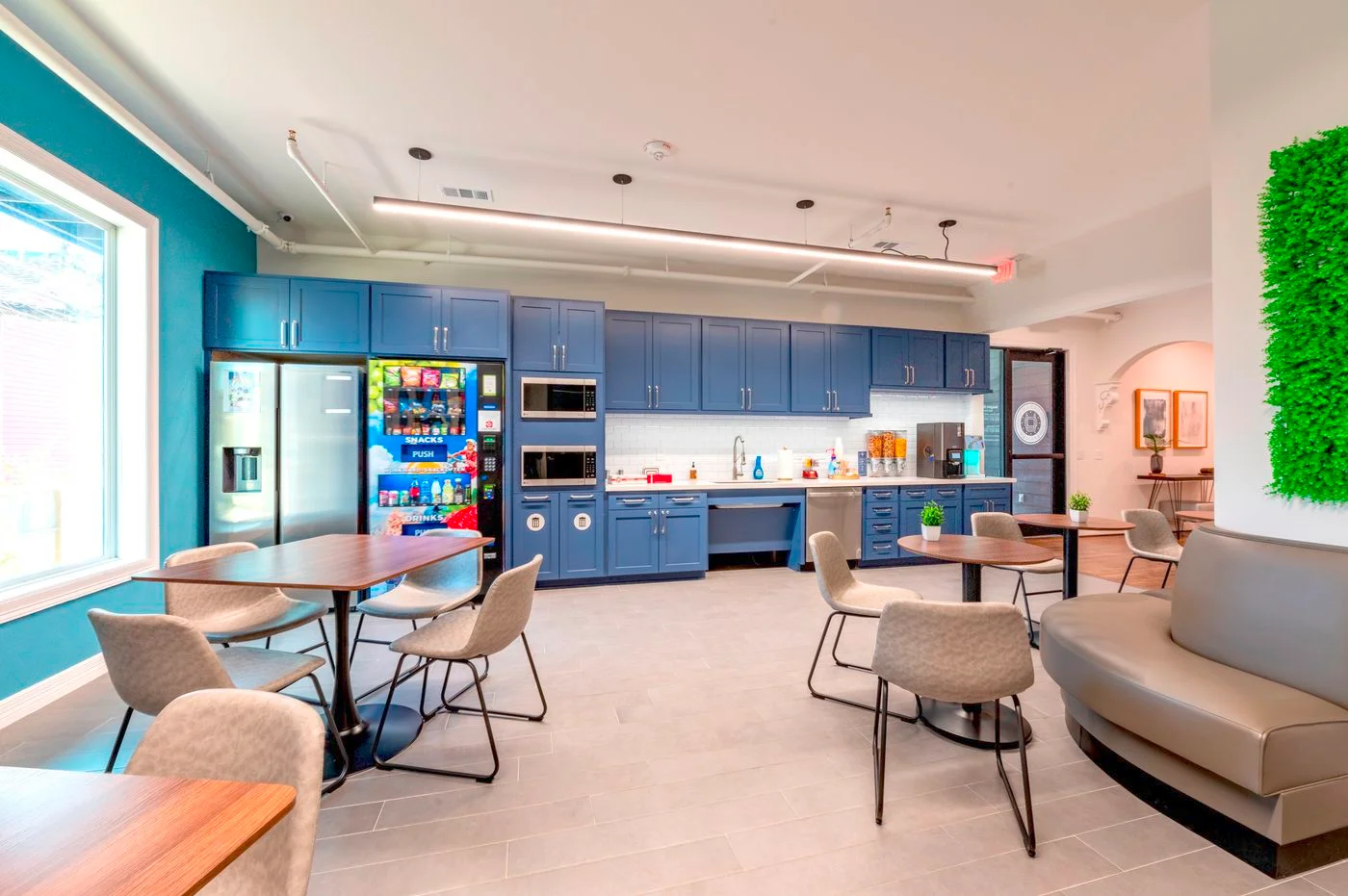 Photo 3 of 540 Heights Boulevard, Houston, TX 77007