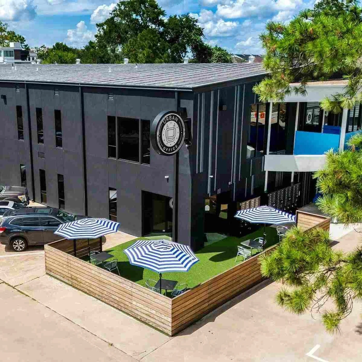 Photo 3 of 1100 West 23rd Street, Houston, TX 77008