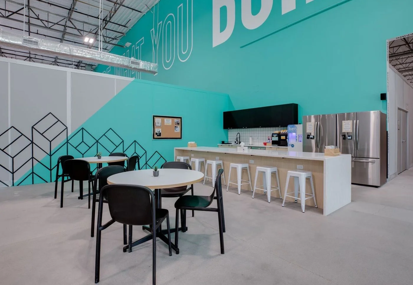 Photo 2 of 910 West Carver Road, Tempe, AZ 85284