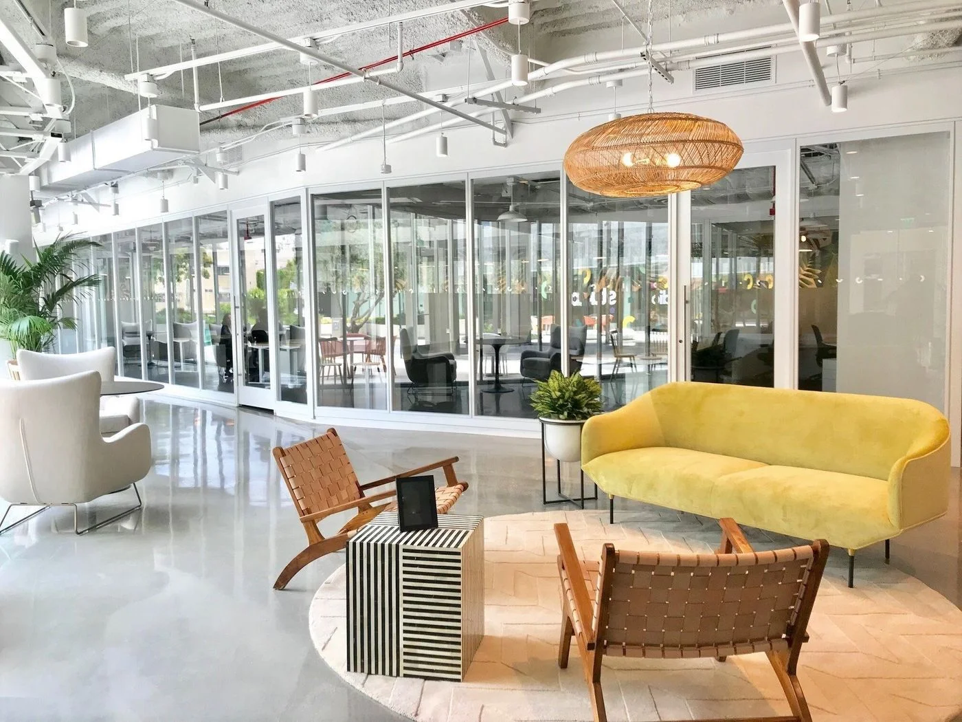 Photo 2 of 407 North Maple Drive Ground Floor, Beverly Hills, CA 90210