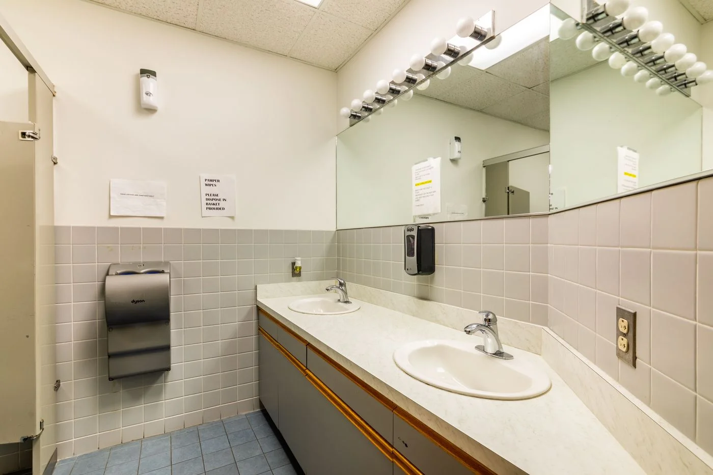 Photo 2 of 23 Maiden Lane, New Haven, CT 06473