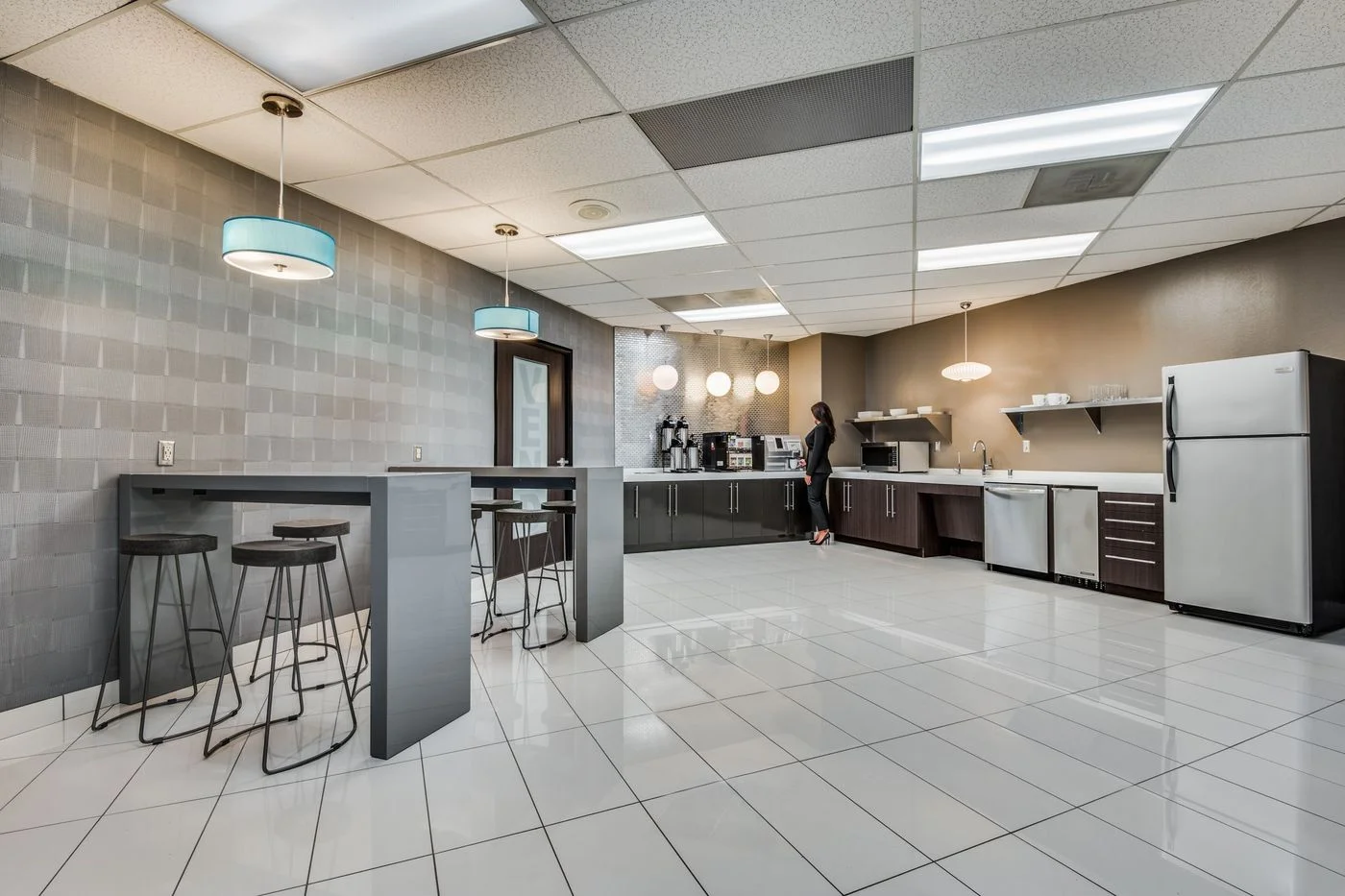 Photo 2 of 1701 West Northwest Highway Suite 100, Grapevine, TX 76051