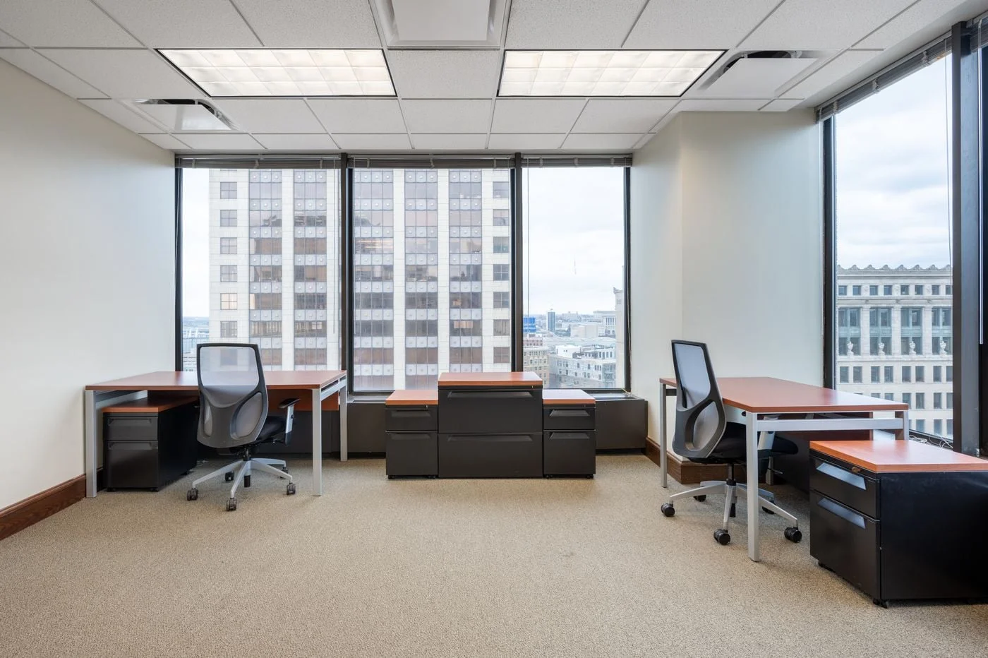 Photo 3 of 250 East Wisconsin Avenue 18th Floor, Milwaukee, WI 53202