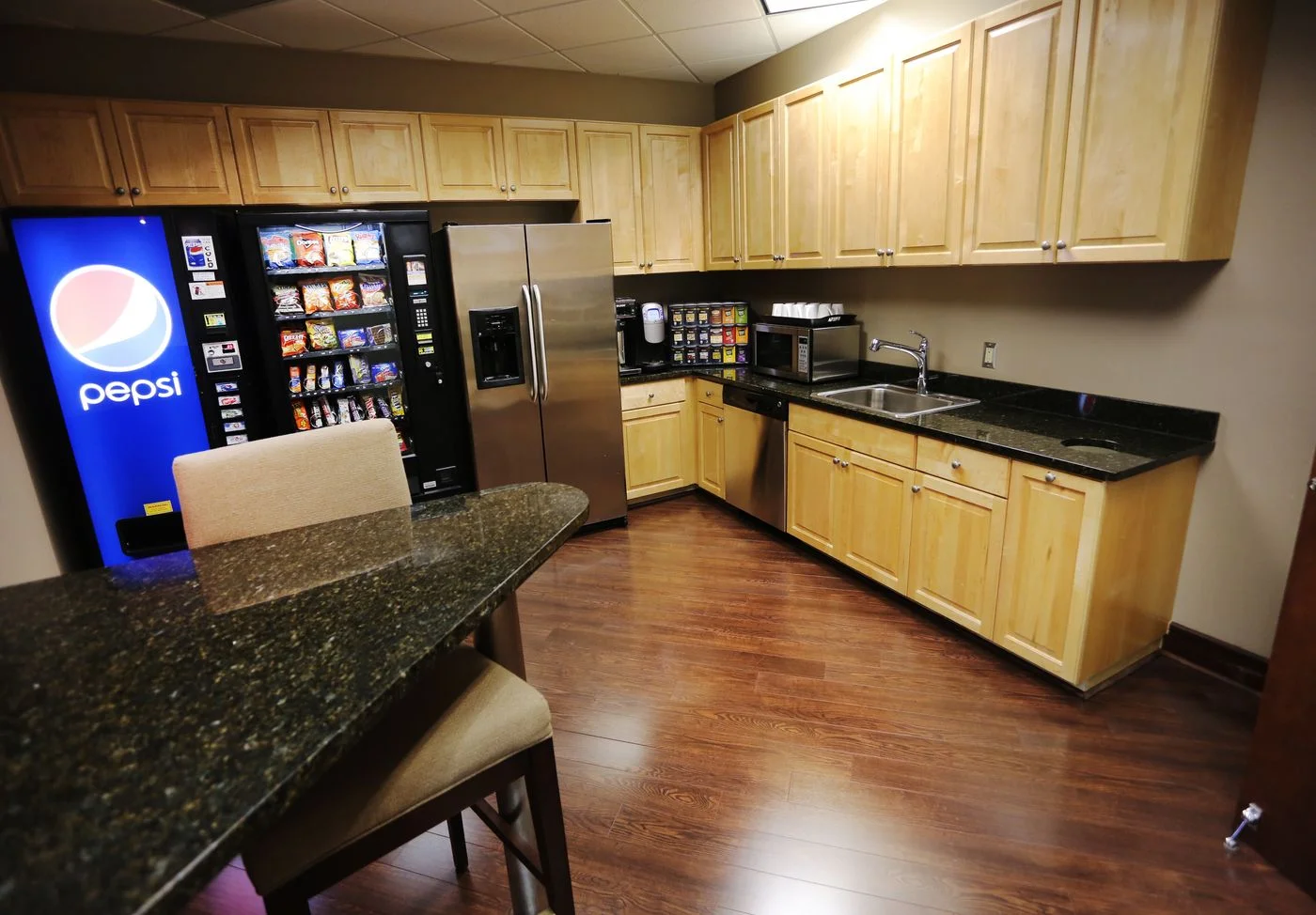 Photo 2 of 1 Chase Corporate Center Suite 400, Hoover, AL 35244