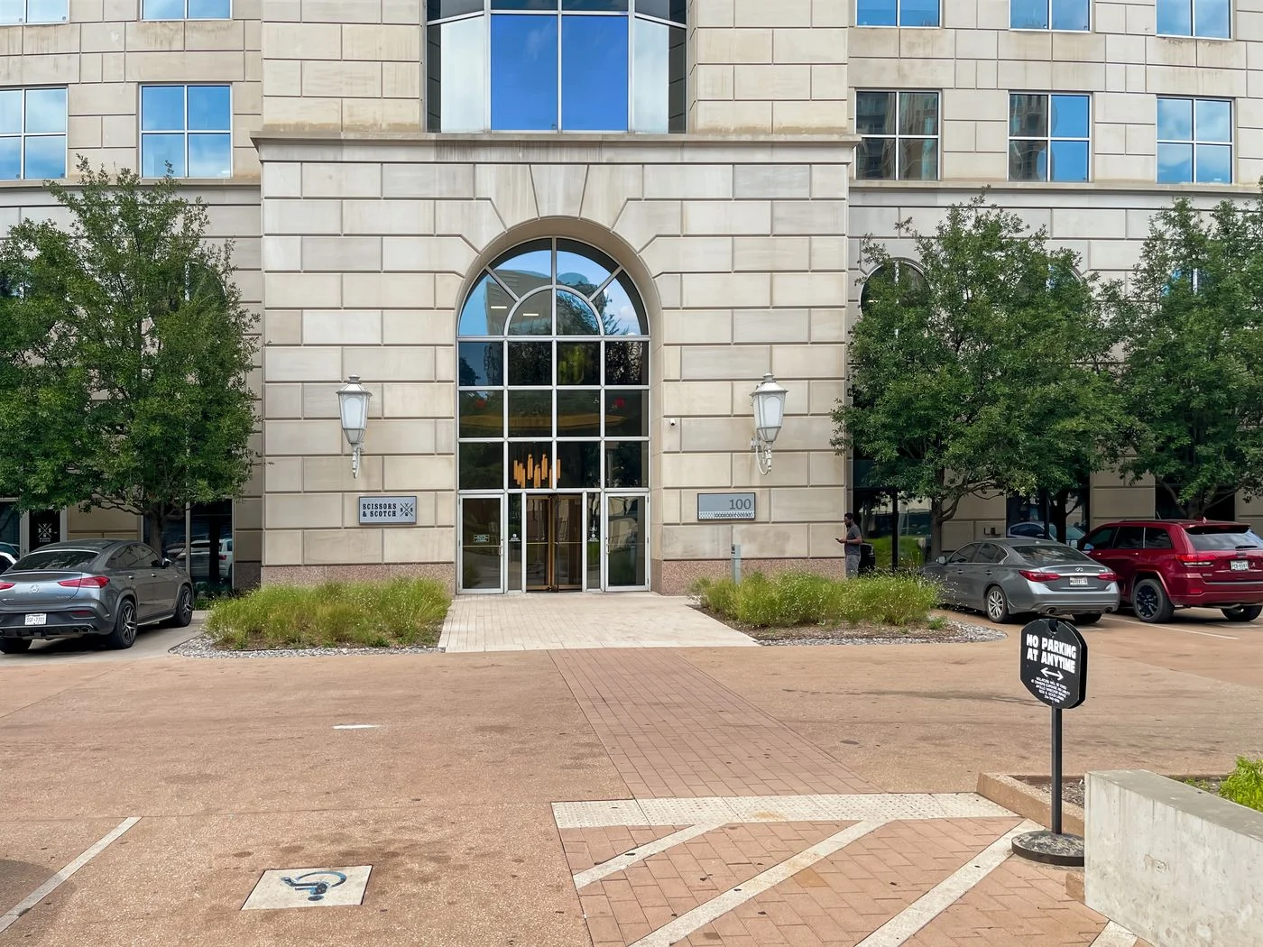 Photo-2 of 100 Crescent Court 7th Floor, Dallas, TX 75201