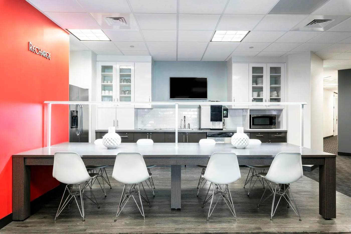 Photo 3 of 400 Renaissance Center Suite 2600, Detroit, MI 48243