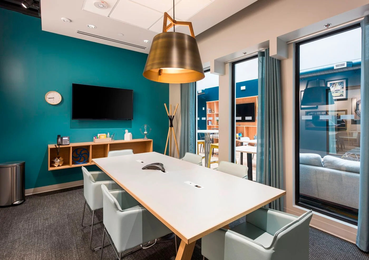 Photo 3 of 730 Arizona Avenue, Santa Monica, CA 90401