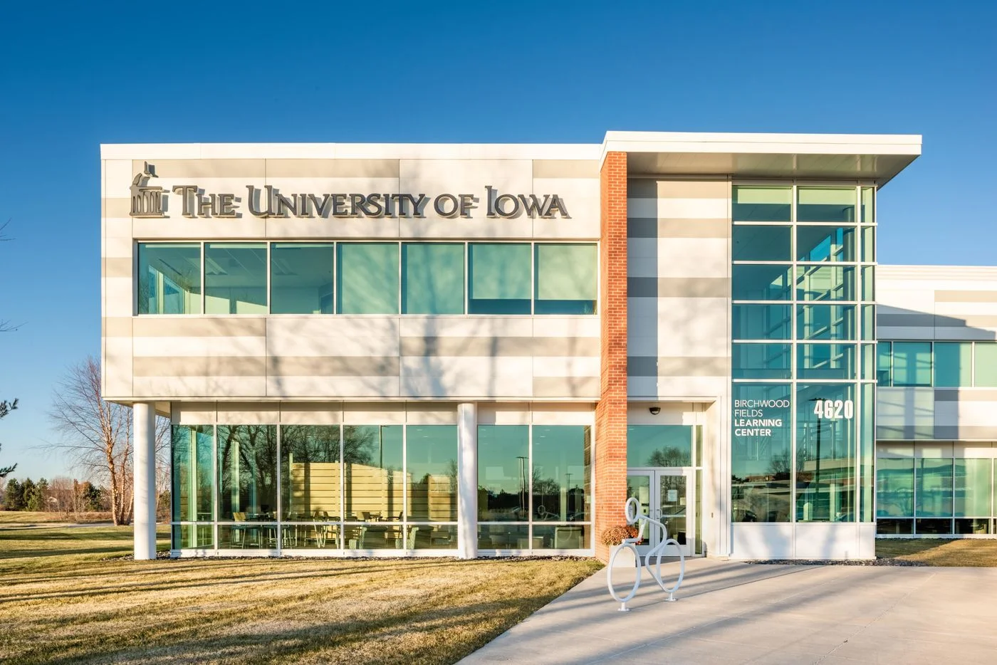 Photo 3 of 4620 E 53rd Street Suite 200, Davenport, IA 52807