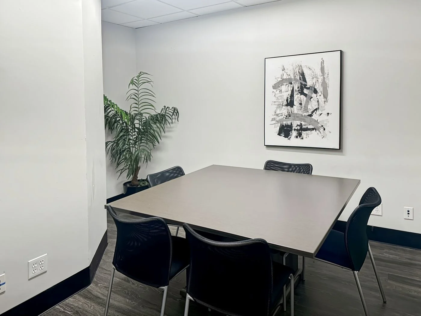 Photo 2 of 468 North Camden Drive 2nd Floor, Beverly Hills, CA 90210
