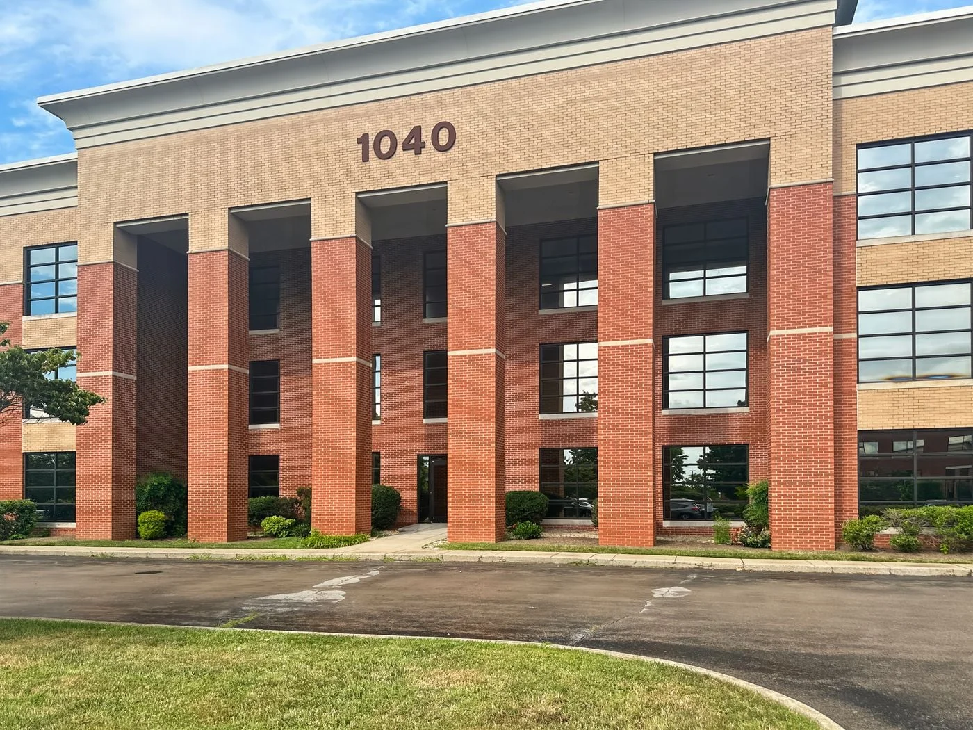 Photo 3 of 1040 Monarch Street 3rd Floor, Lexington, KY 40513