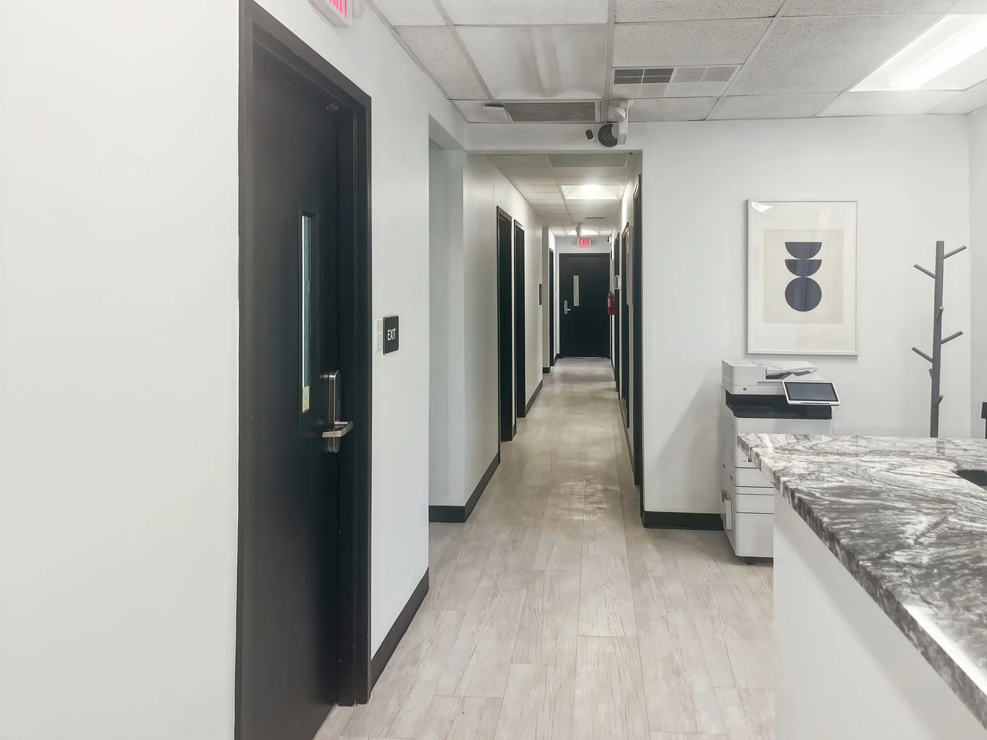 Photo 3 of 2303 W Morehead, Charlotte, NC 28208