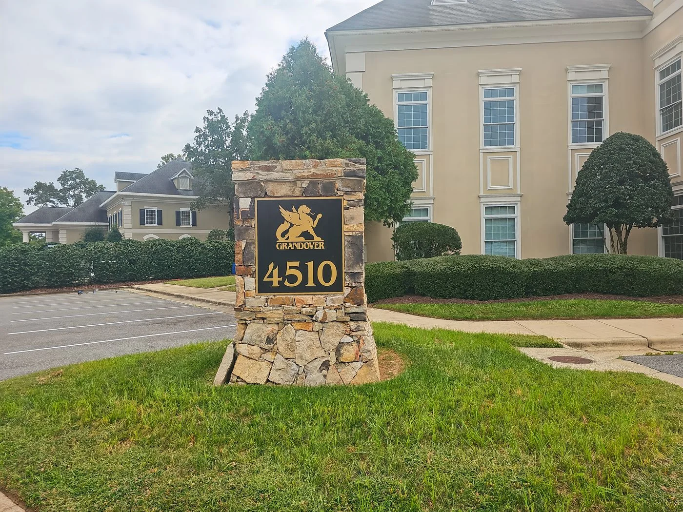 Photo 3 of 4510 Weybridge Lane, Greensboro, NC 27407