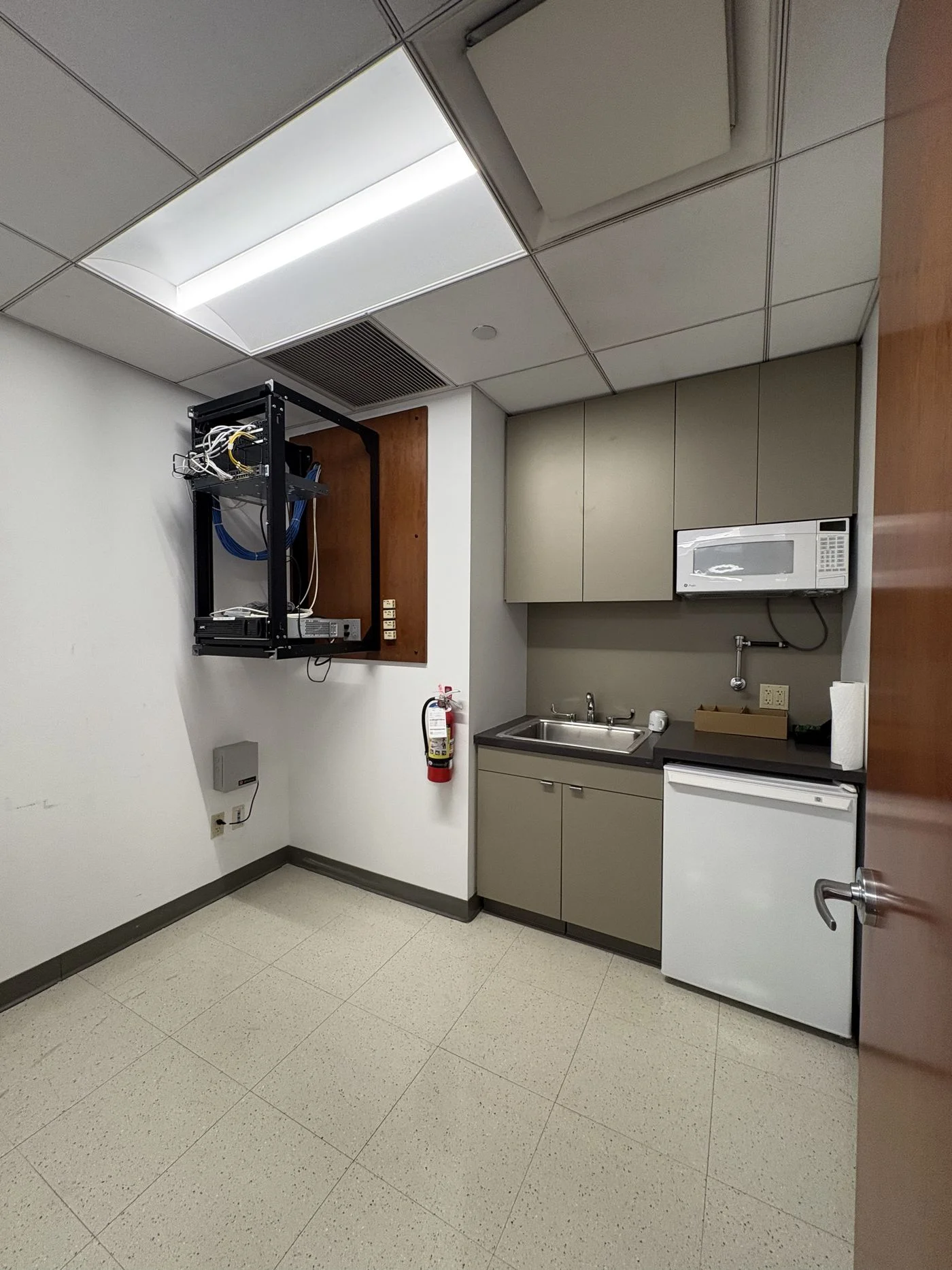 Photo 3 of 1120 Avenue of the Americas Floor 15, New York City, NY 10036