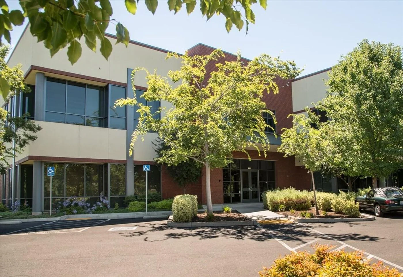Photo-1 of 1104 Corporate Way, Sacramento, CA 95831