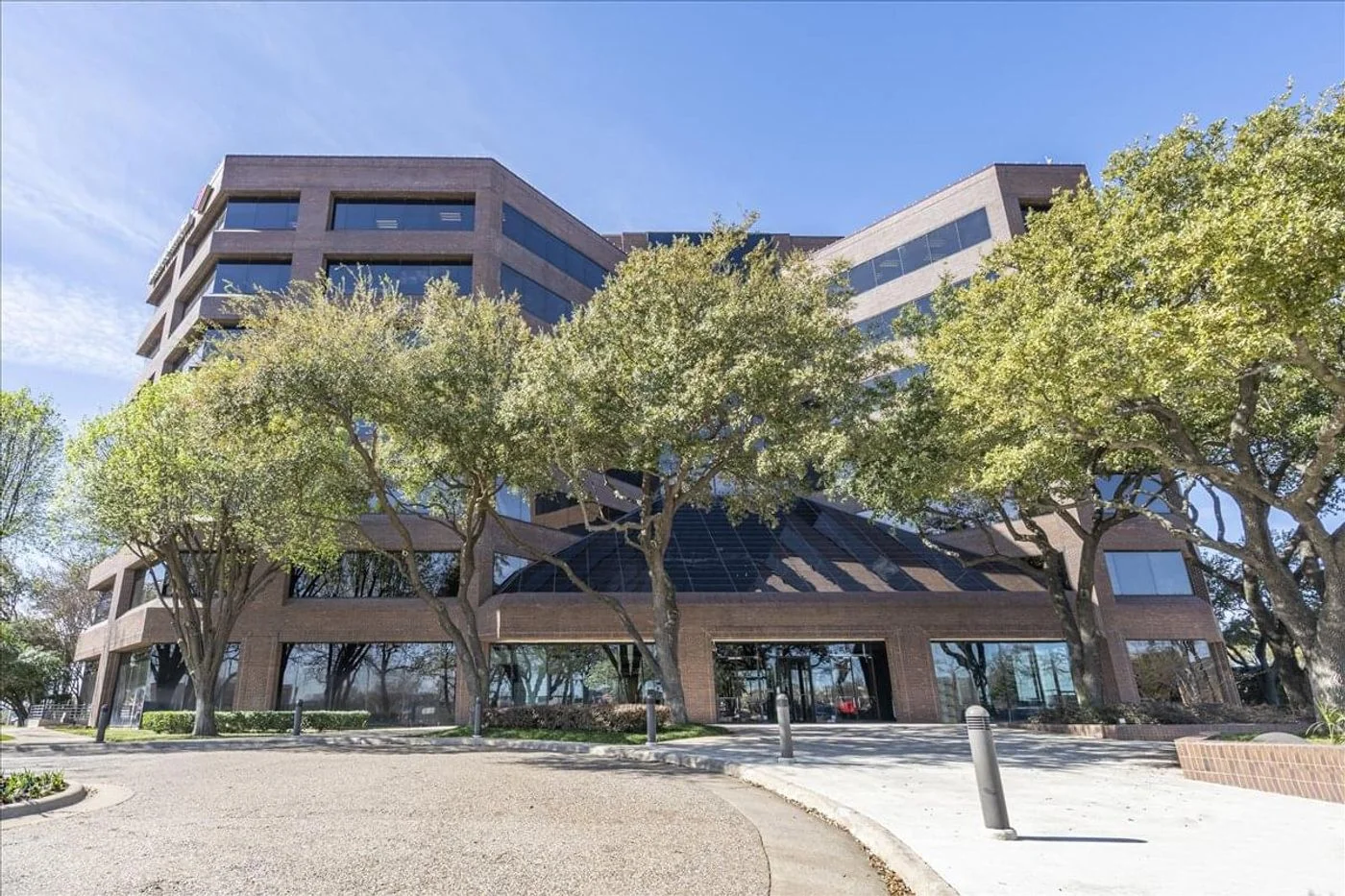 Photo-2 of 2000 E Lamar Boulevard Suite 600, Arlington, TX 76006
