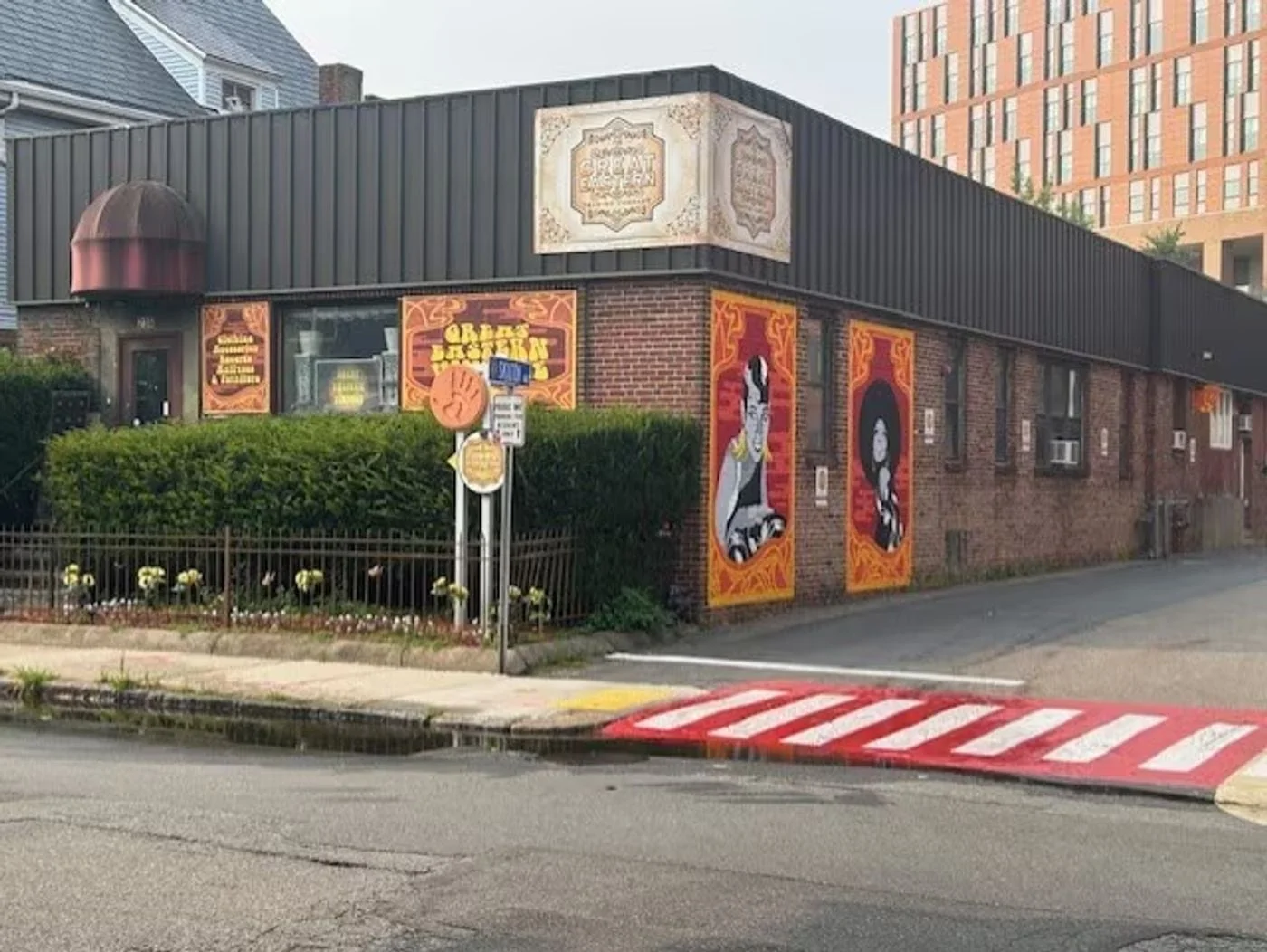 Photo 1 of 236 Pearl St, Somerville, MA 02145