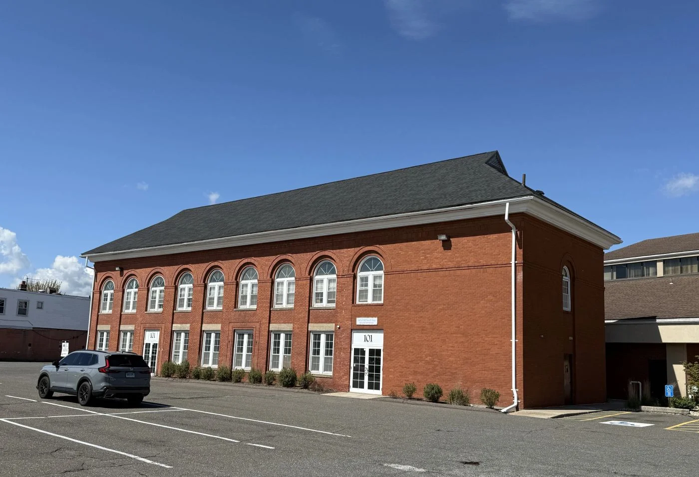 Photo-1 of 101 South St, West Hartford, CT 06110