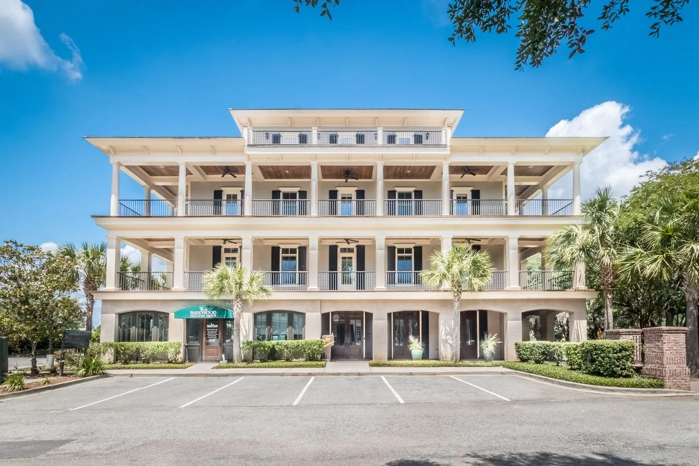 Photo-1 of 109 River Landing Dr, Charleston, SC 29492