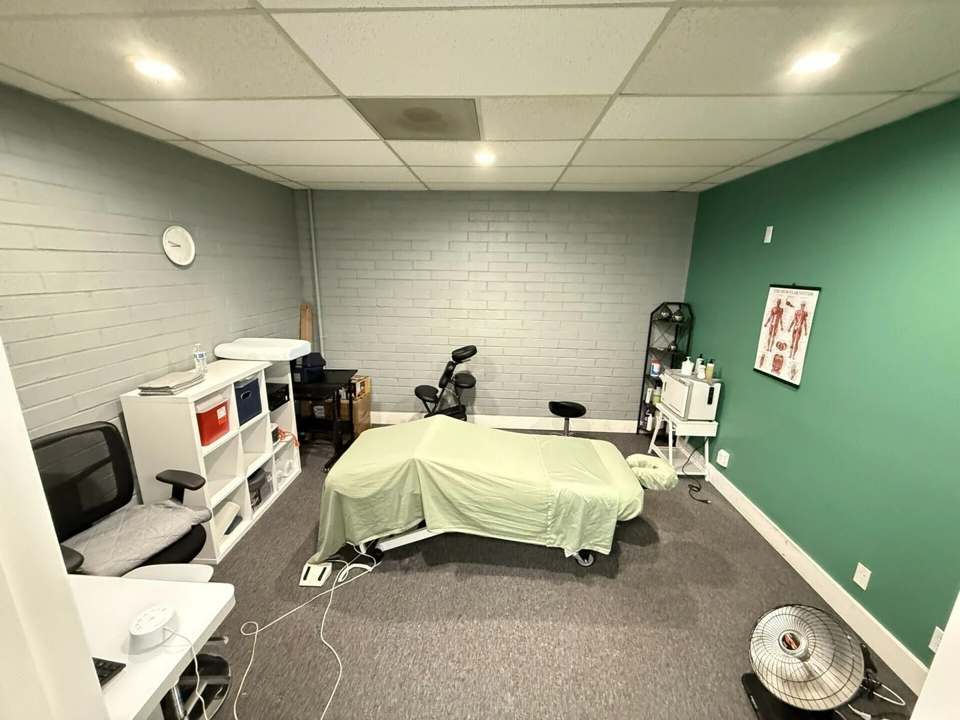 Photo 3 of 10415 Southeast Stark Street Suite F, Portland, OR 97216