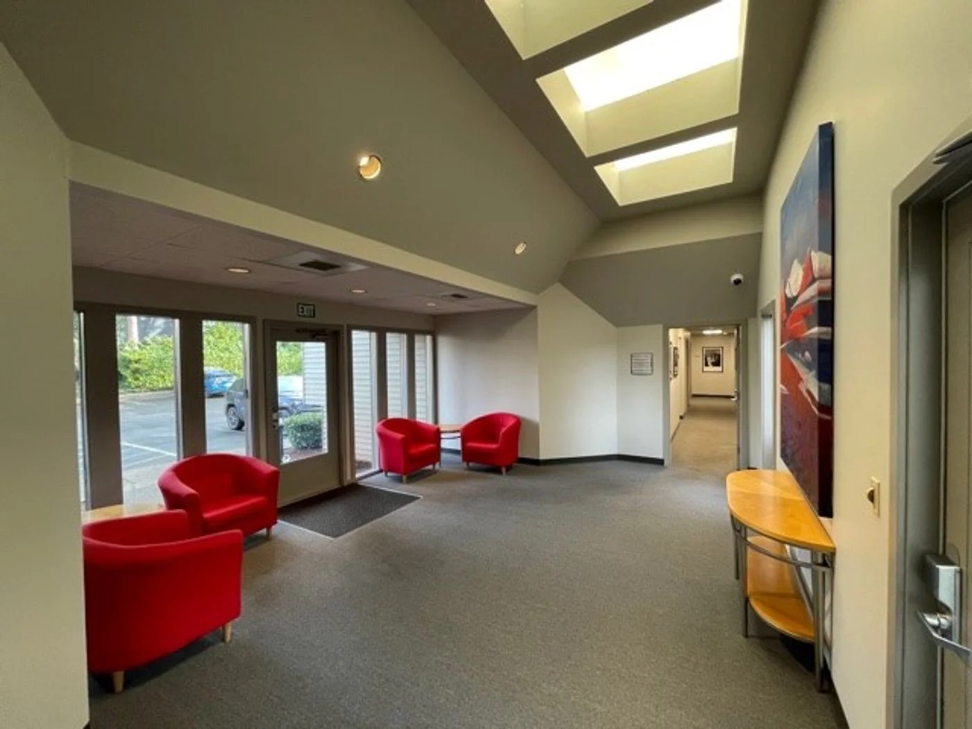 Photo-3 of 608 State St S, Kirkland, WA 98033