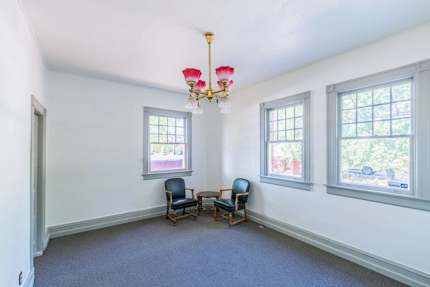 Photo 2 of 1923 N Classen Blvd, Oklahoma City, OK 73106