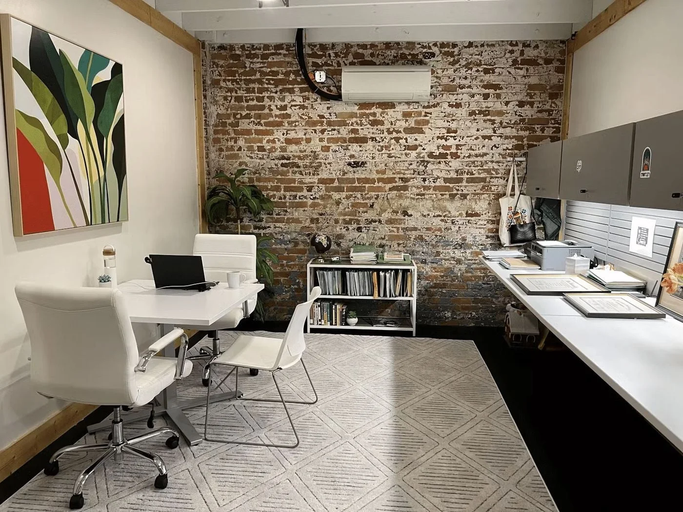 Photo 2 of 111 W Lewis St, Greensboro, GA 27406