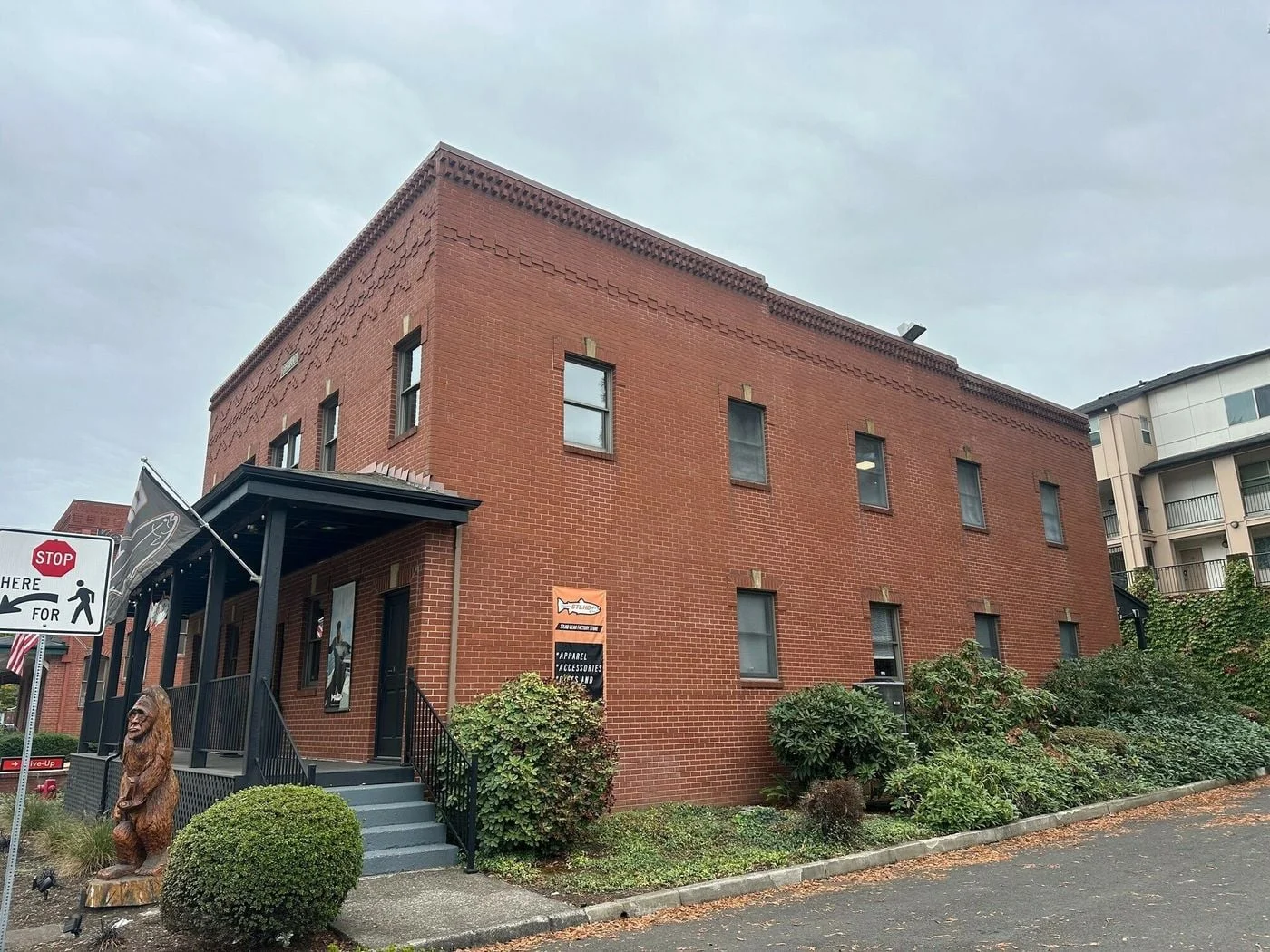 Photo 1 of 18660 SW Boones Ferry Rd, Tualatin, OR 97062