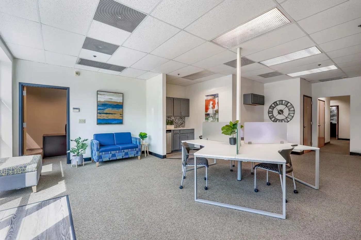 Photo-2 of 691, Trade Center Boulevard, Chesterfield, MO 63005